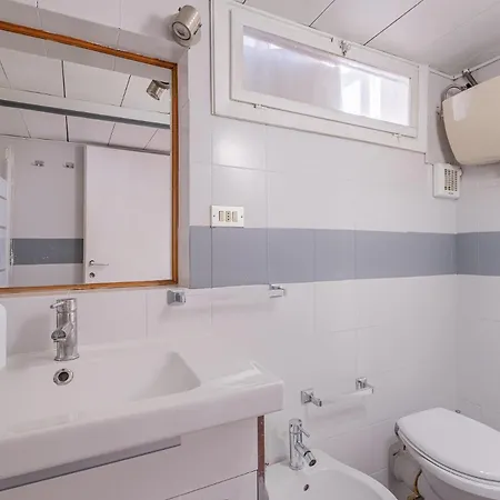 Casa Nel Cuore Di Trastevere Apartment *