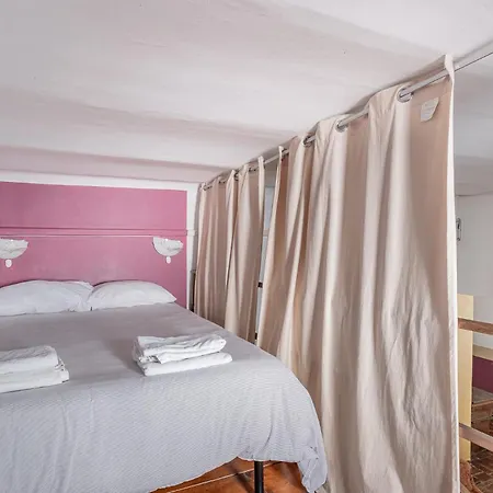 Casa Nel Cuore Di Trastevere * Rome